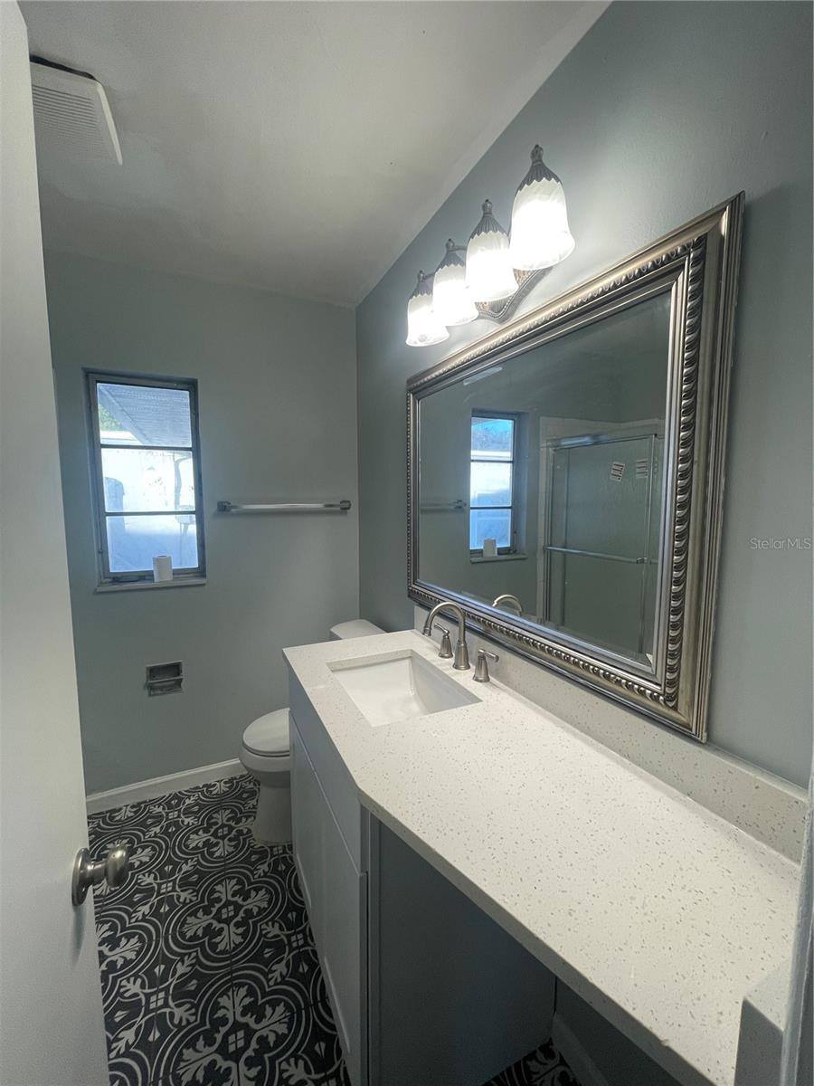 5617 20TH Avenue South, Gulfport, FL 33707