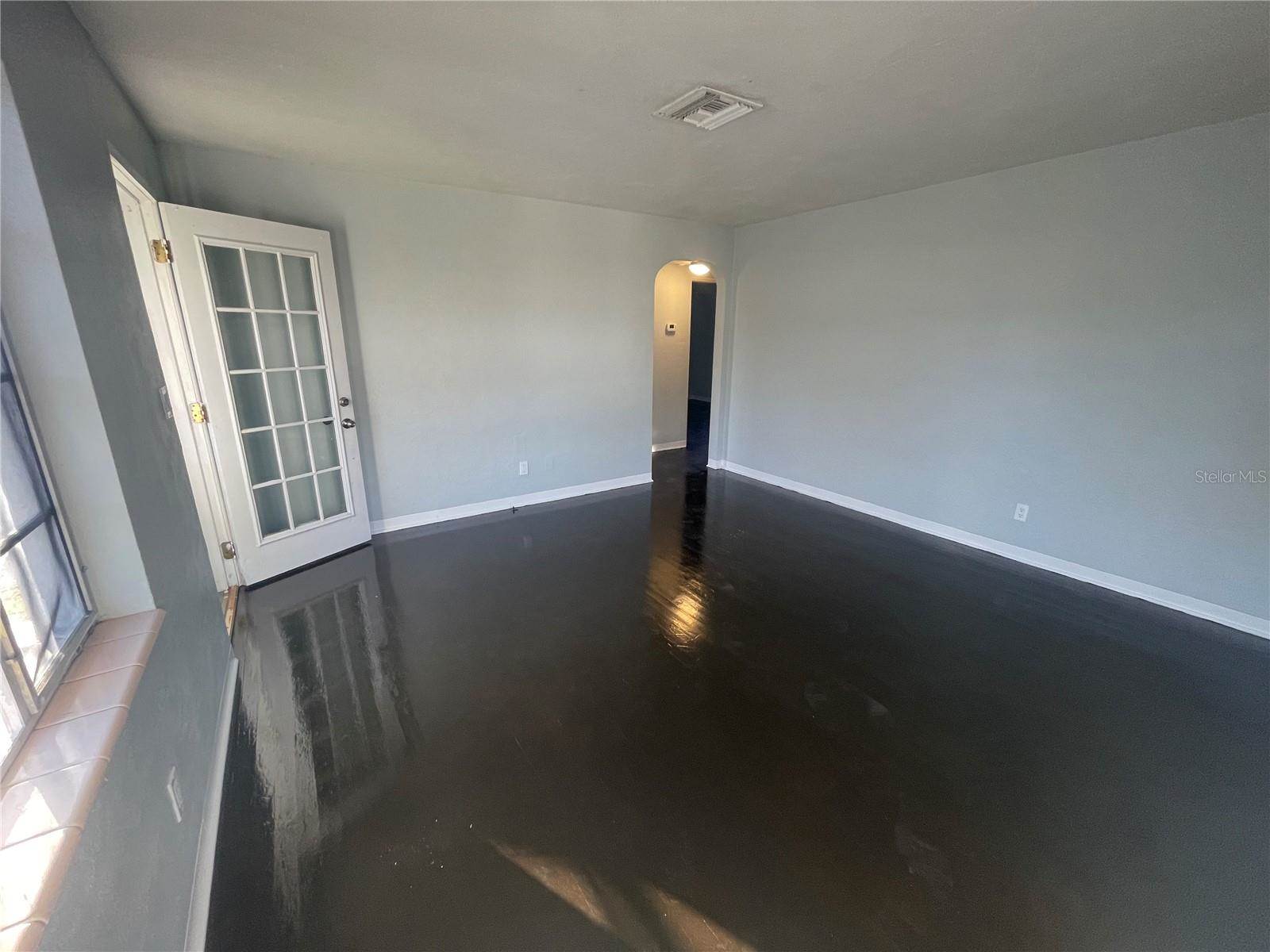 5617 20TH Avenue South, Gulfport, FL 33707