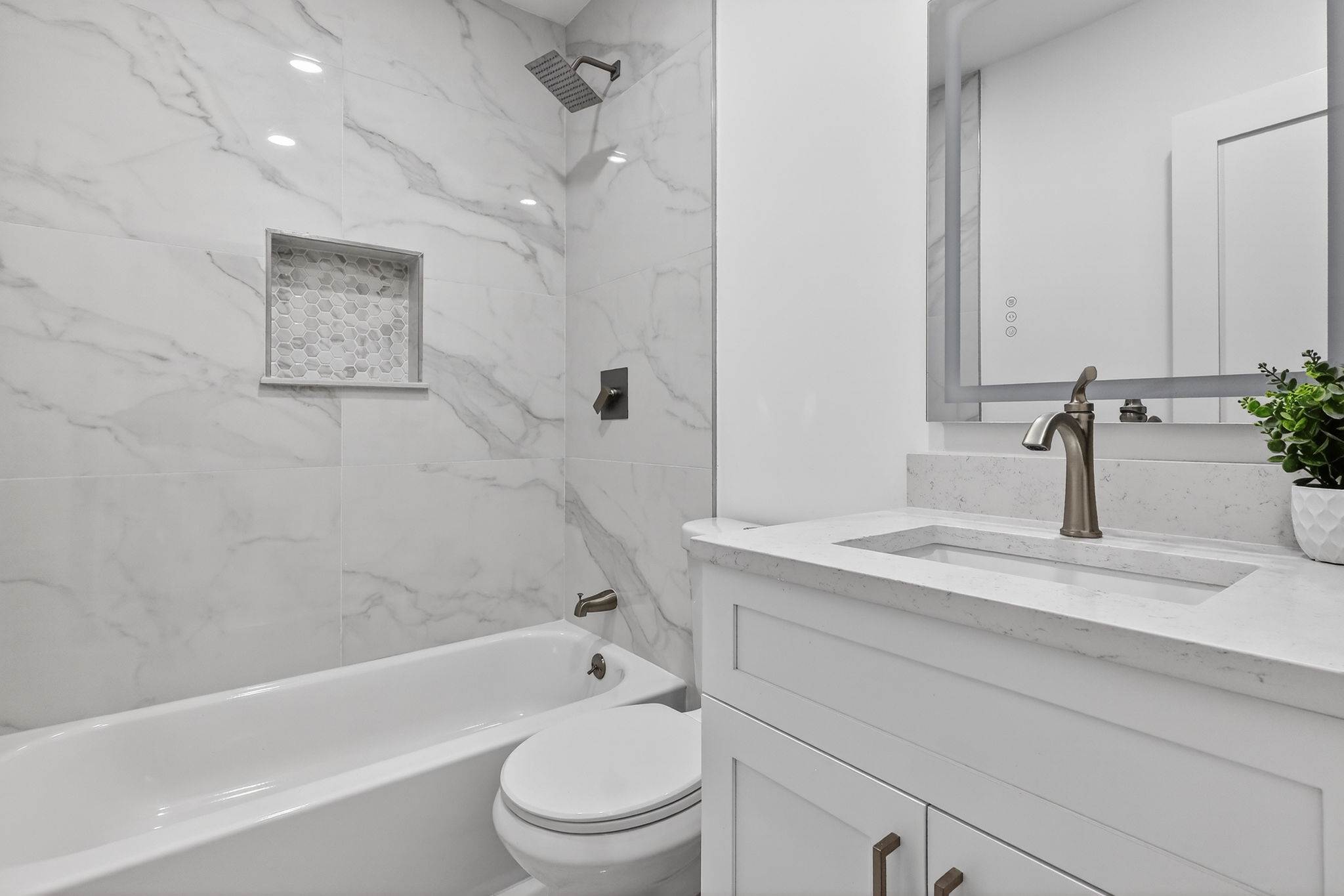 631, #Curtis Pkwy, Miami, FL 33010