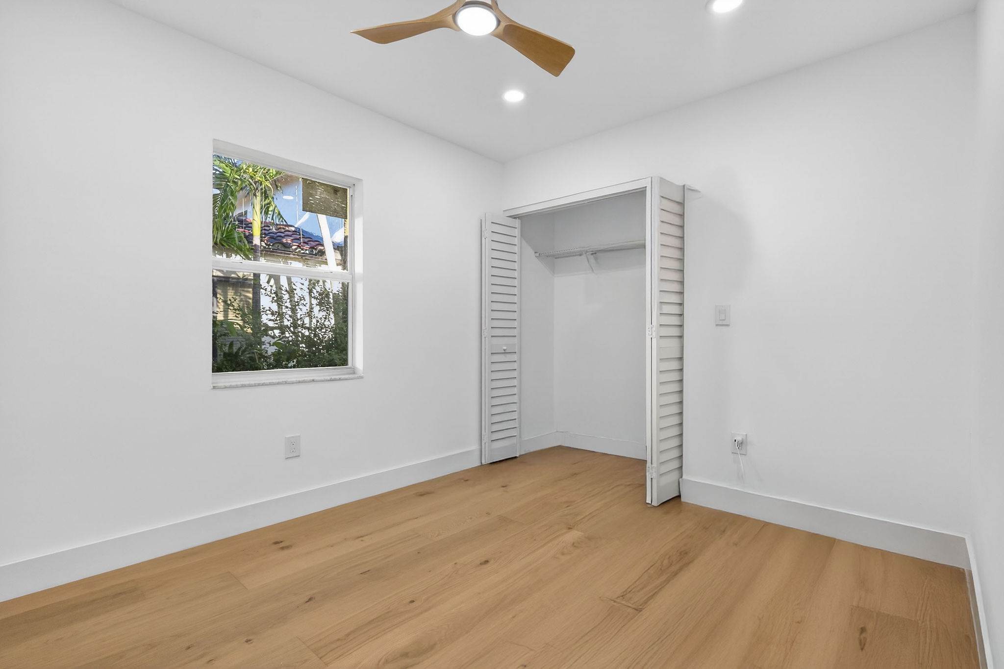 631, #Curtis Pkwy, Miami, FL 33010