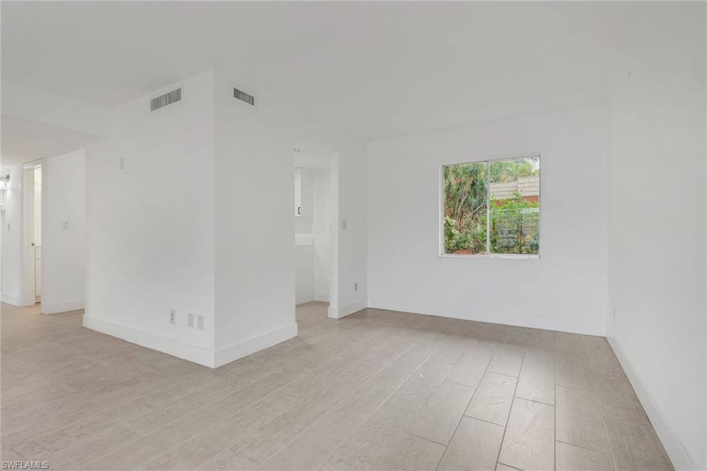 2366 E. Mall Dr, Apt. 101, Fort Myers, FL 33901