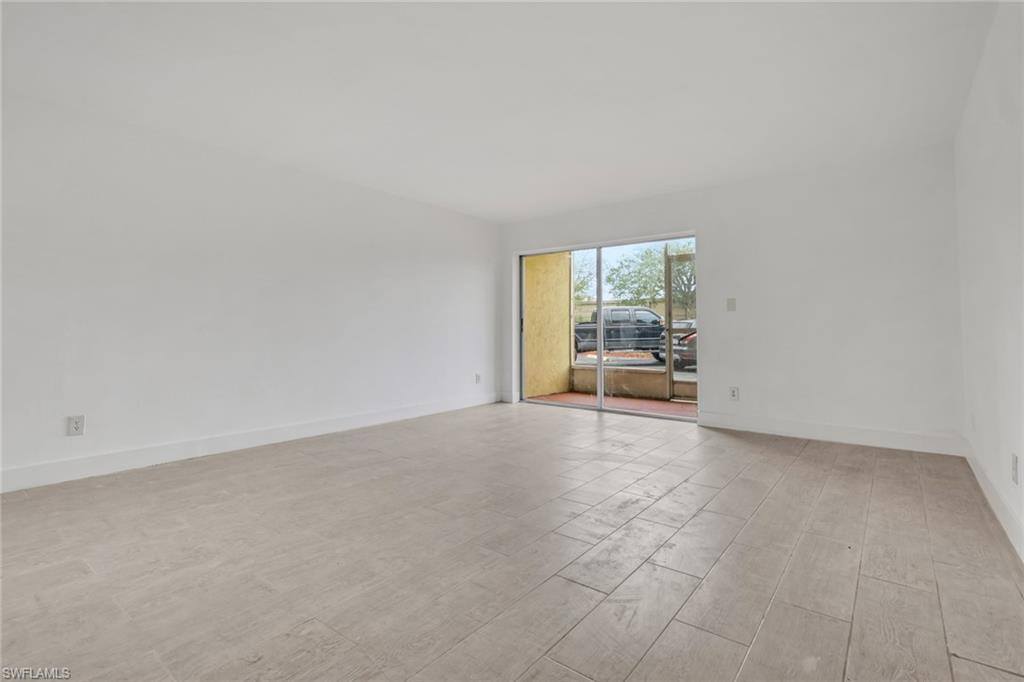 2366 E. Mall Dr, Apt. 101, Fort Myers, FL 33901