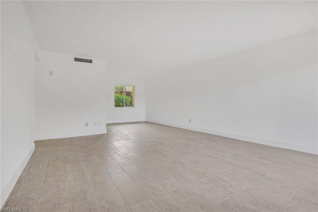 2366 E. Mall Dr, Apt. 101, Fort Myers, FL 33901