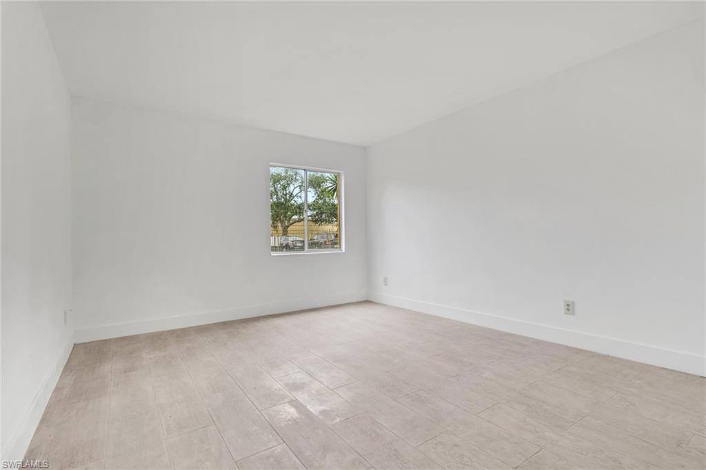 2366 E. Mall Dr, Apt. 101, Fort Myers, FL 33901