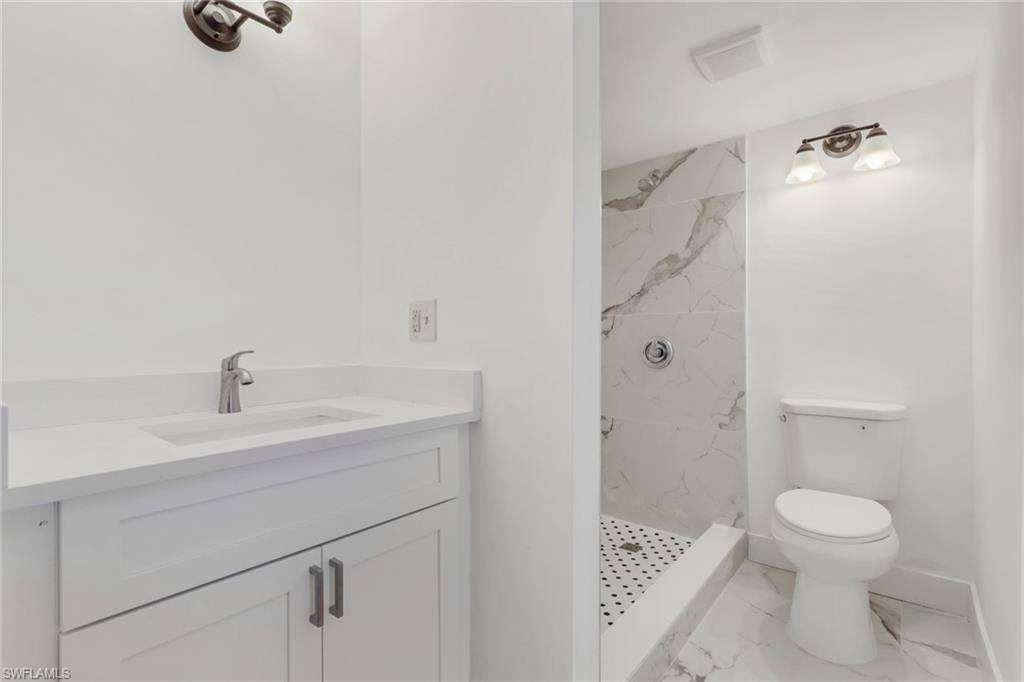 2366 E. Mall Dr, Apt. 101, Fort Myers, FL 33901