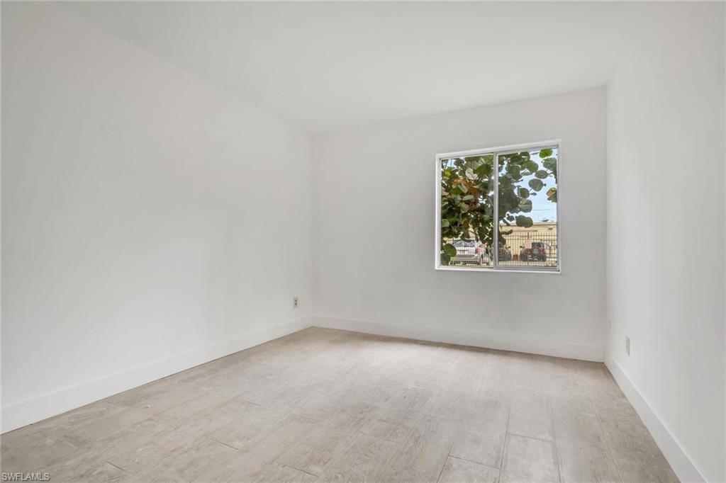 2366 E. Mall Dr, Apt. 101, Fort Myers, FL 33901