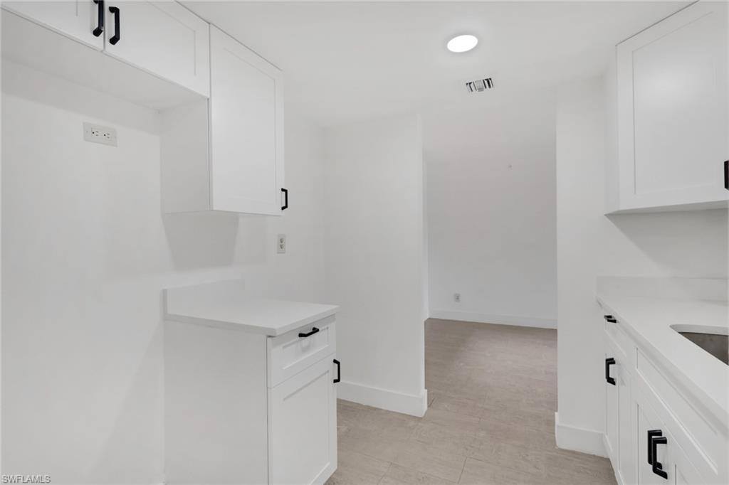 2366 E. Mall Dr, Apt. 101, Fort Myers, FL 33901