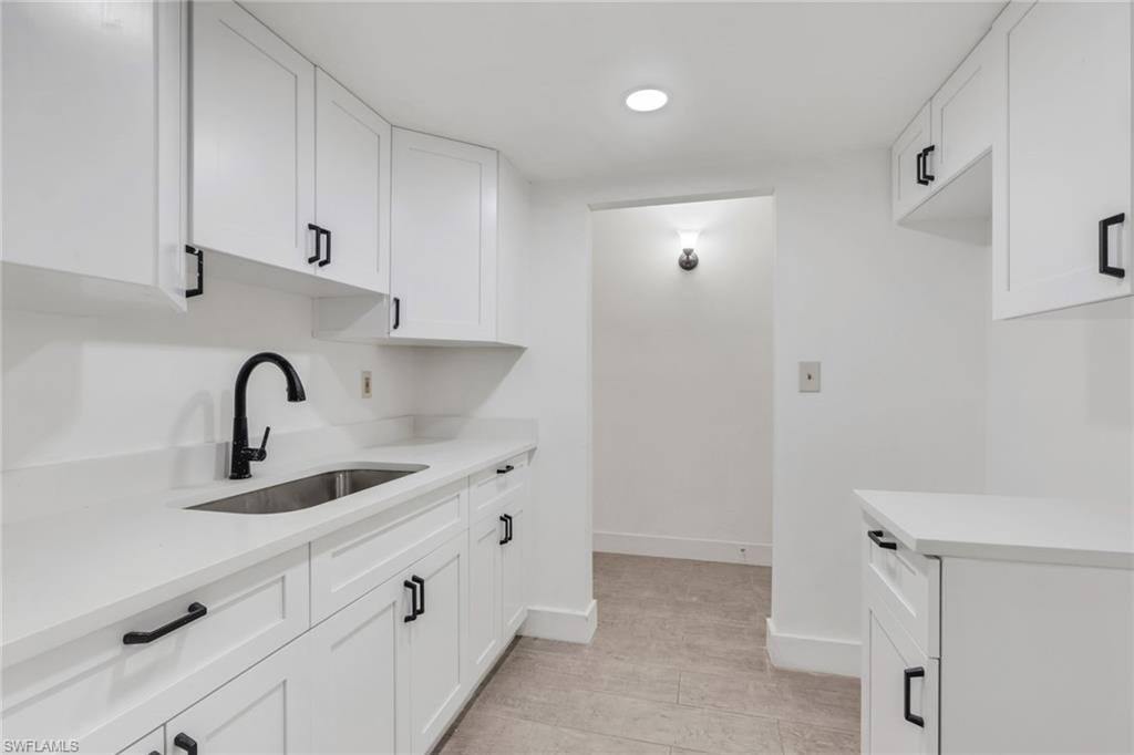 2366 E. Mall Dr, Apt. 101, Fort Myers, FL 33901