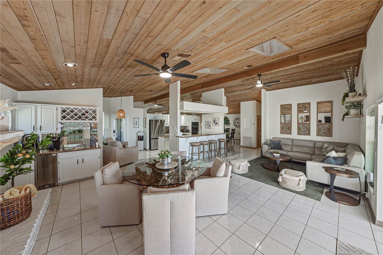 723 Pinta Drive, Tierra Verde, FL 33715