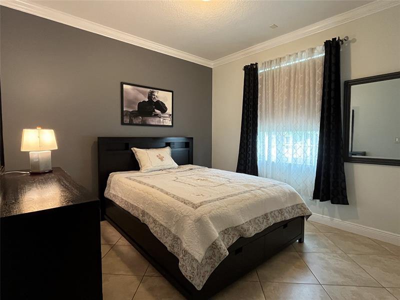 5261 SW 141st Ter, Miramar, FL 33027