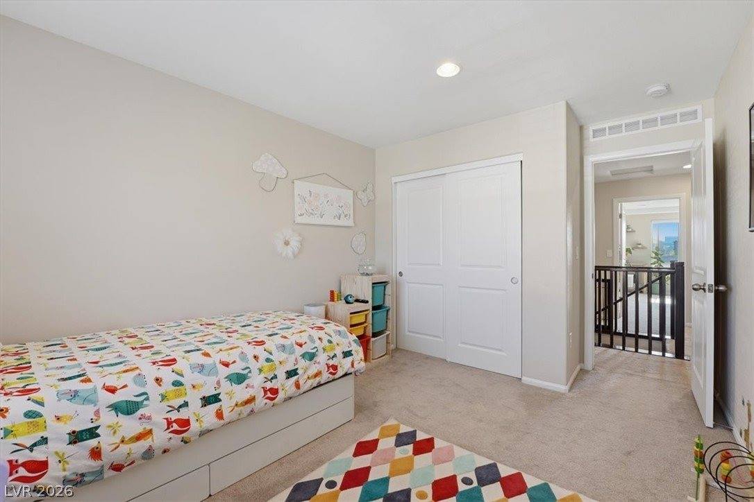 10043 Fletcher Peak Avenue, Las Vegas, NV 89178