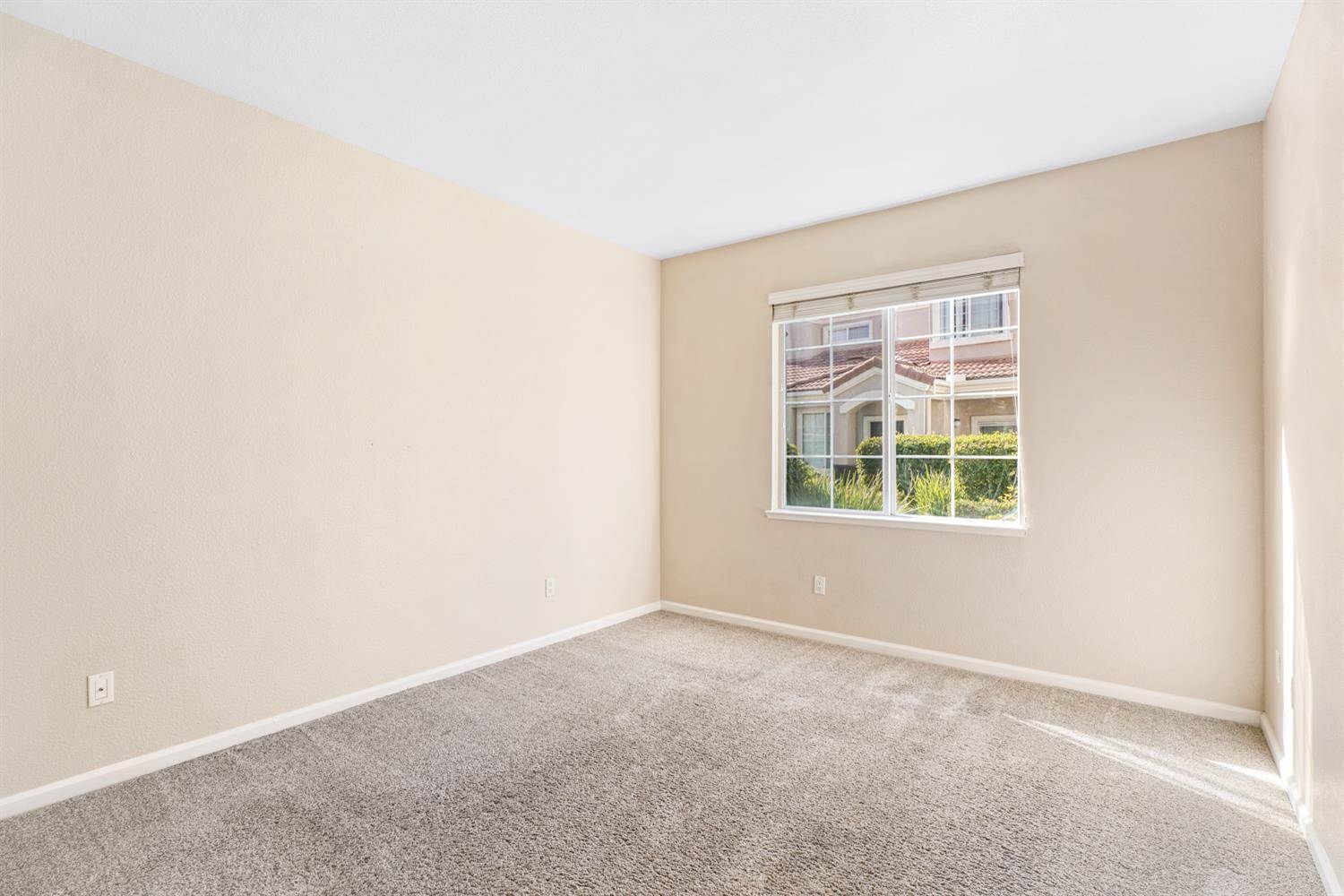 885 Halidon Way, Folsom, CA 95630