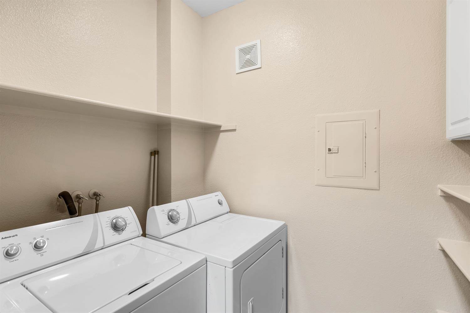 885 Halidon Way, Folsom, CA 95630