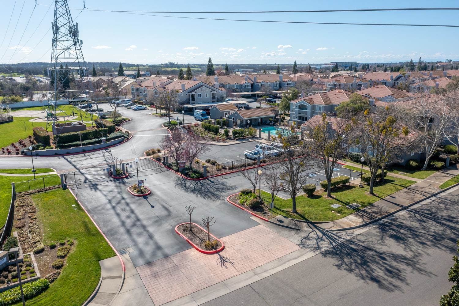 885 Halidon Way, Folsom, CA 95630