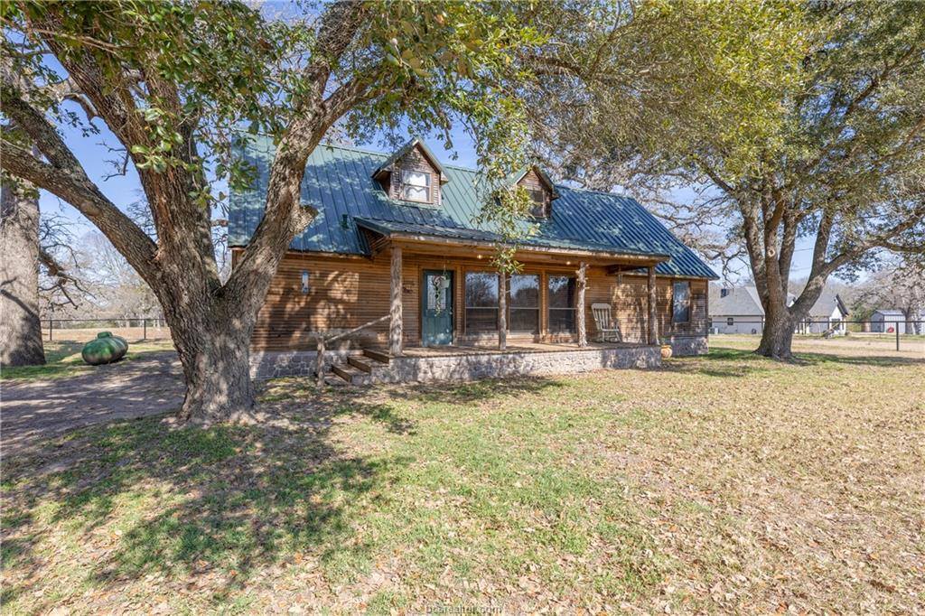 1377 Westbrook Road, Navasota, TX 77868