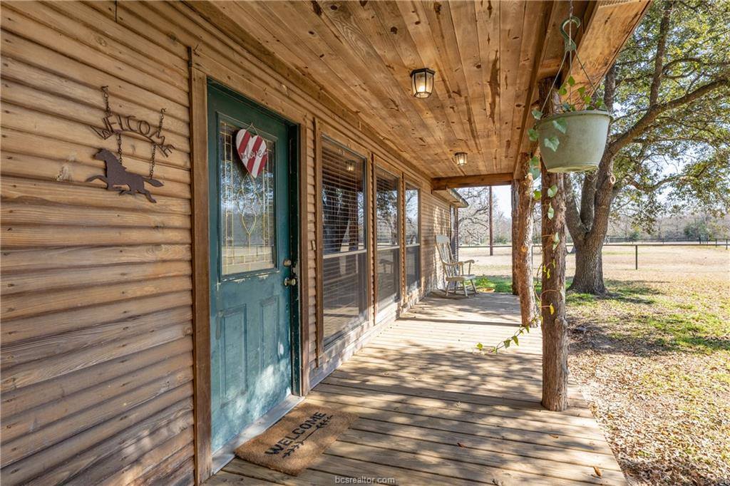 1377 Westbrook Road, Navasota, TX 77868
