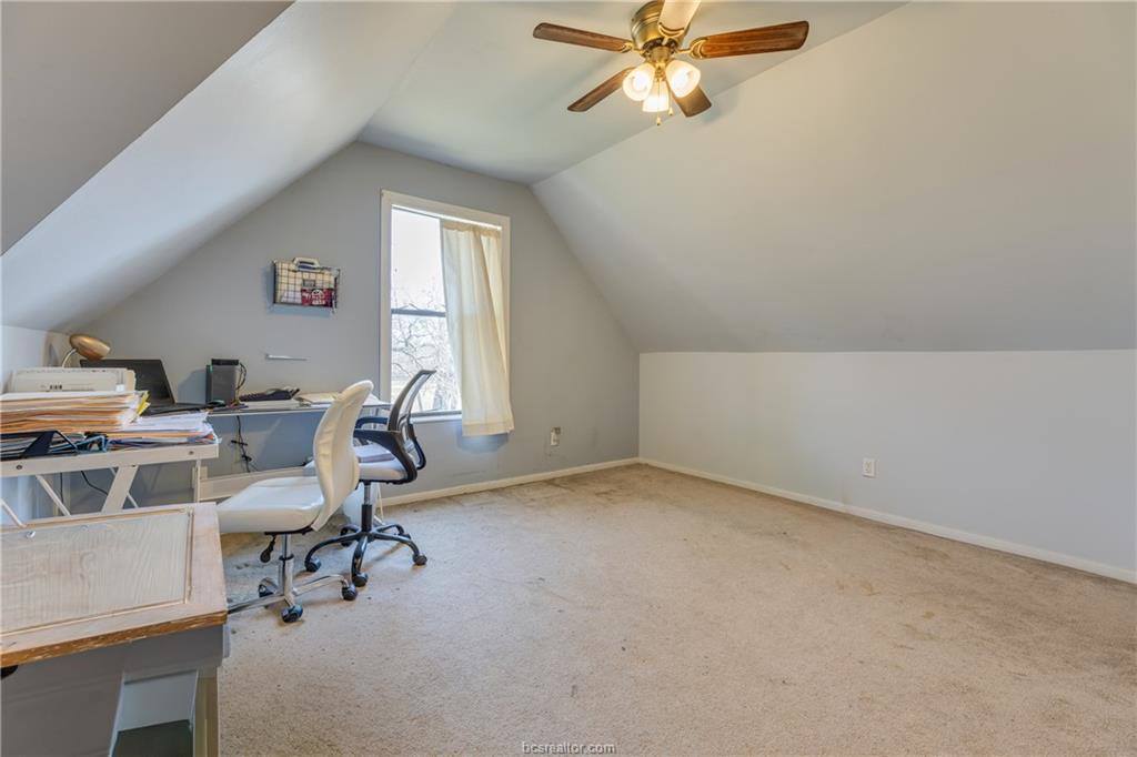 1377 Westbrook Road, Navasota, TX 77868