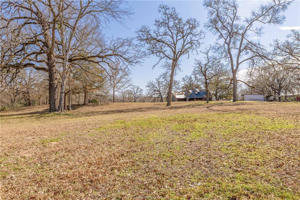 1377 Westbrook Road, Navasota, TX 77868