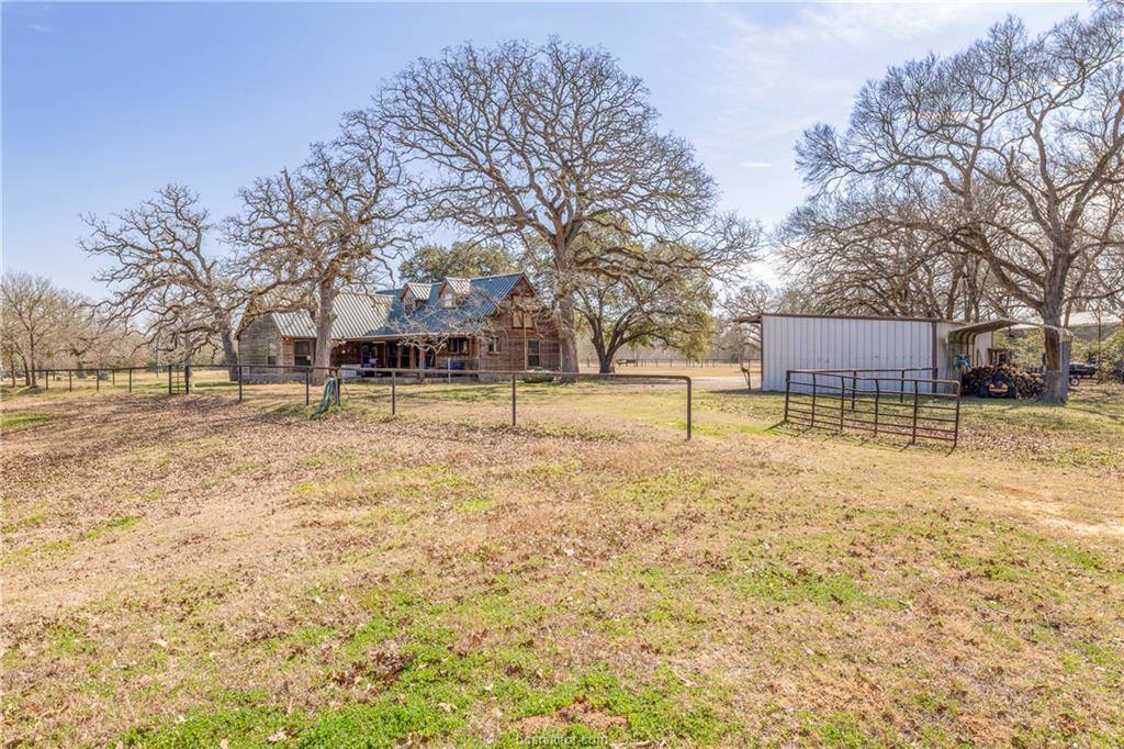 1377 Westbrook Road, Navasota, TX 77868
