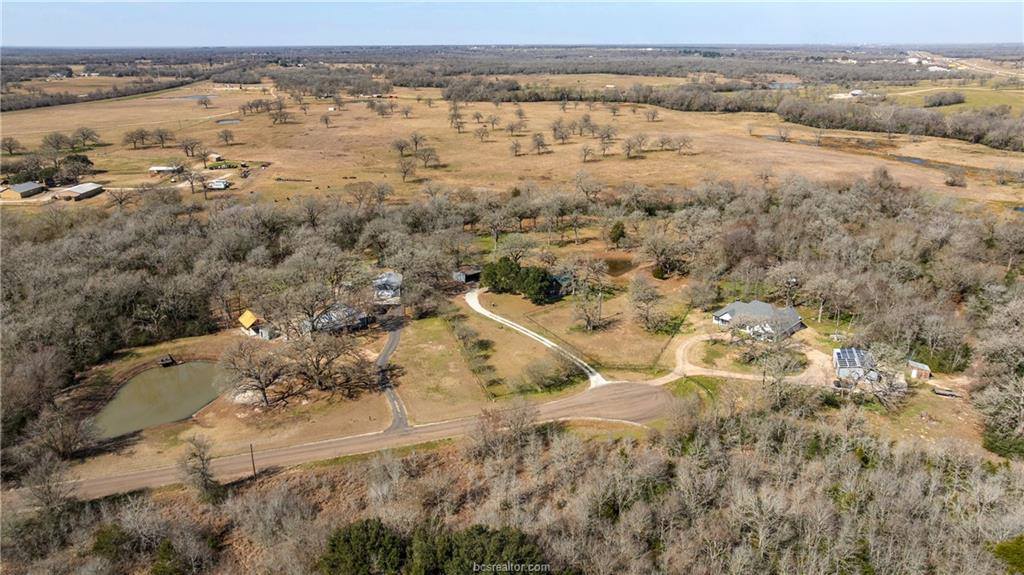1377 Westbrook Road, Navasota, TX 77868