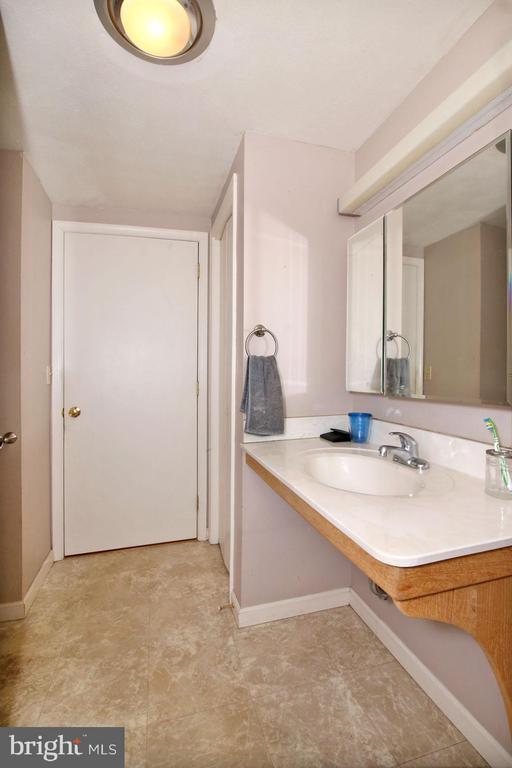 2 North Willow Street, Myerstown, PA 17067