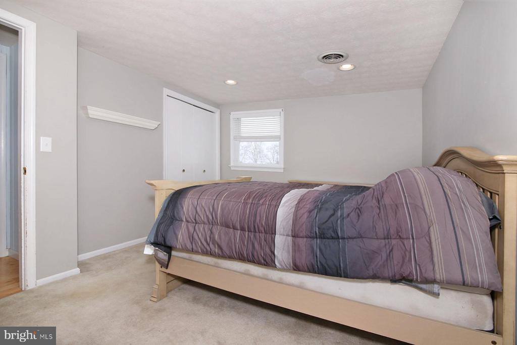 2 North Willow Street, Myerstown, PA 17067