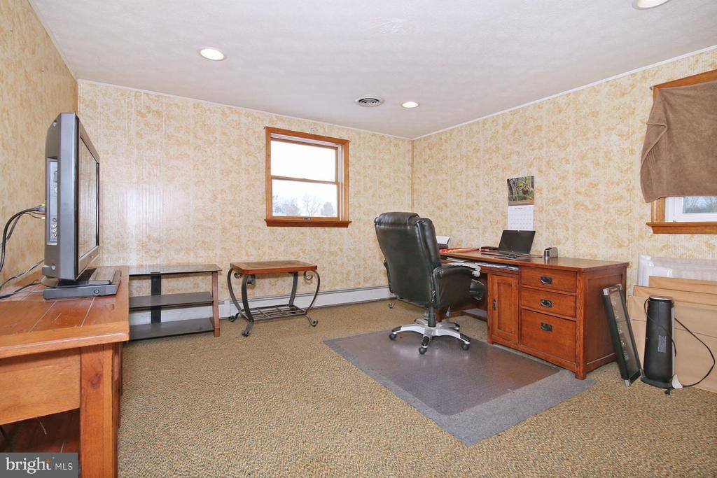 2 North Willow Street, Myerstown, PA 17067