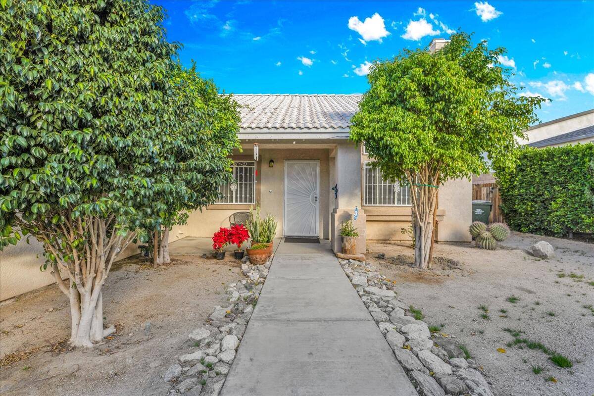 68206 Calle Azteca, Desert Hot Springs, CA 92240