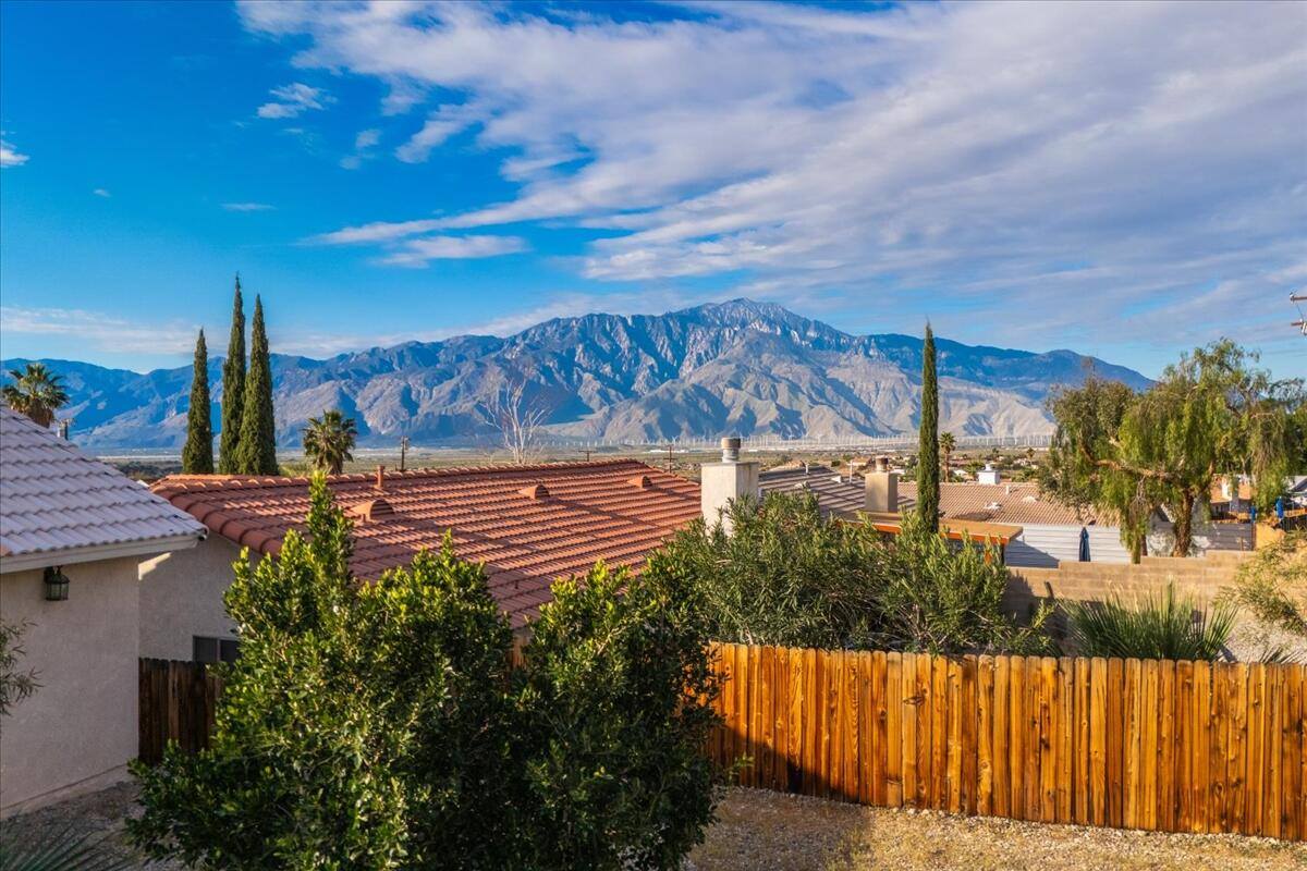 68206 Calle Azteca, Desert Hot Springs, CA 92240