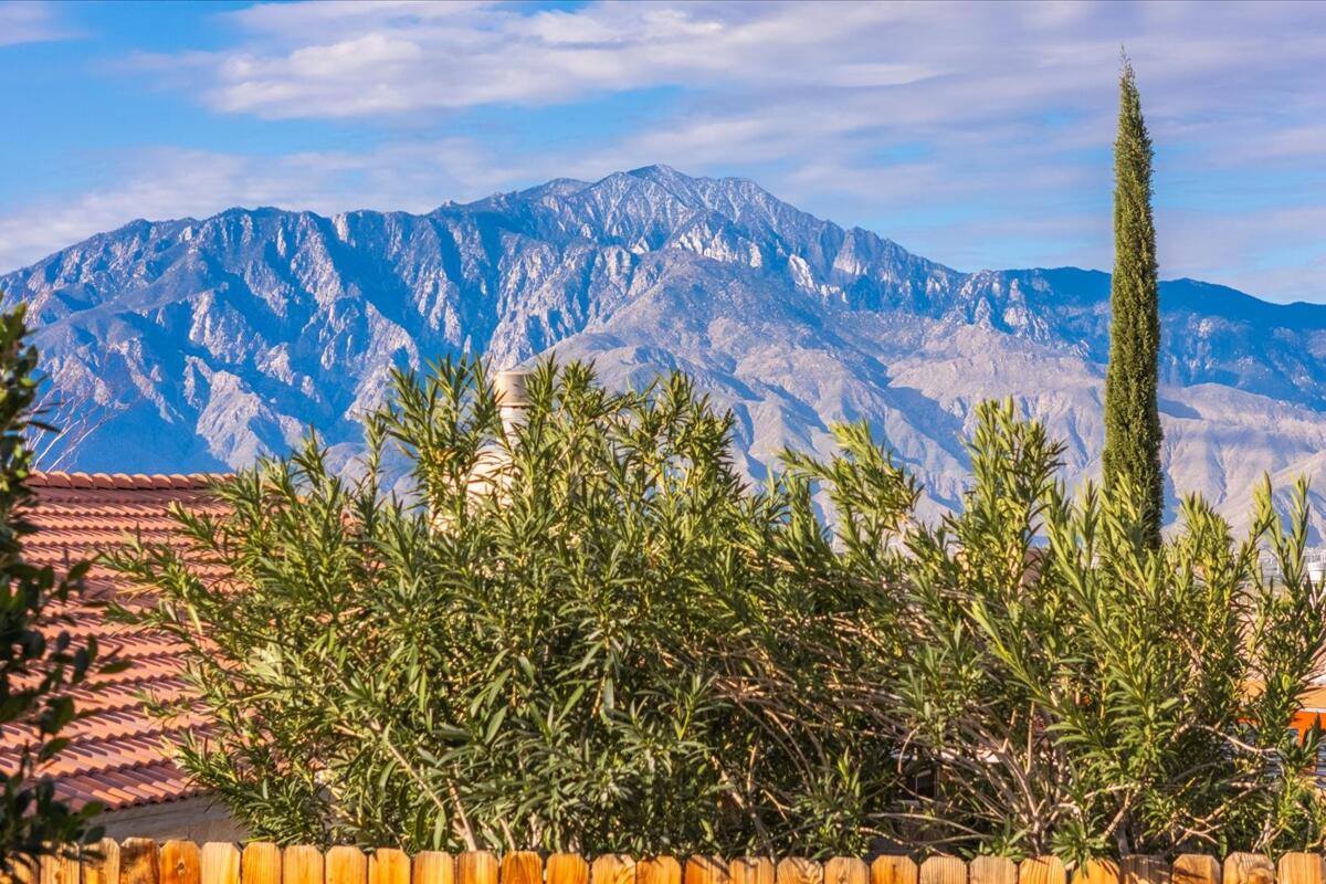 68206 Calle Azteca, Desert Hot Springs, CA 92240