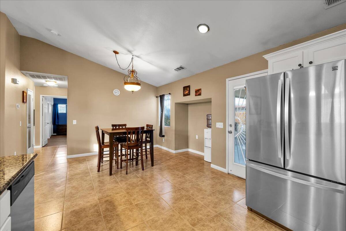 68206 Calle Azteca, Desert Hot Springs, CA 92240