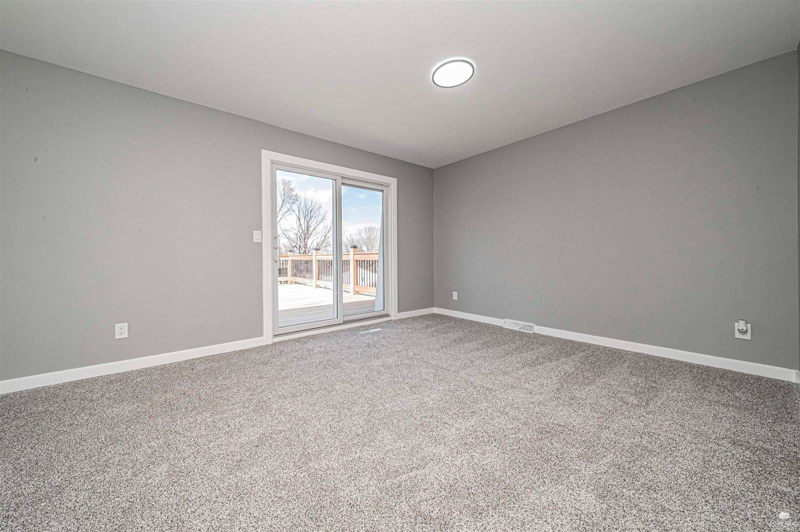 3214 Rolling Hills Drive, Milford, KS 66514