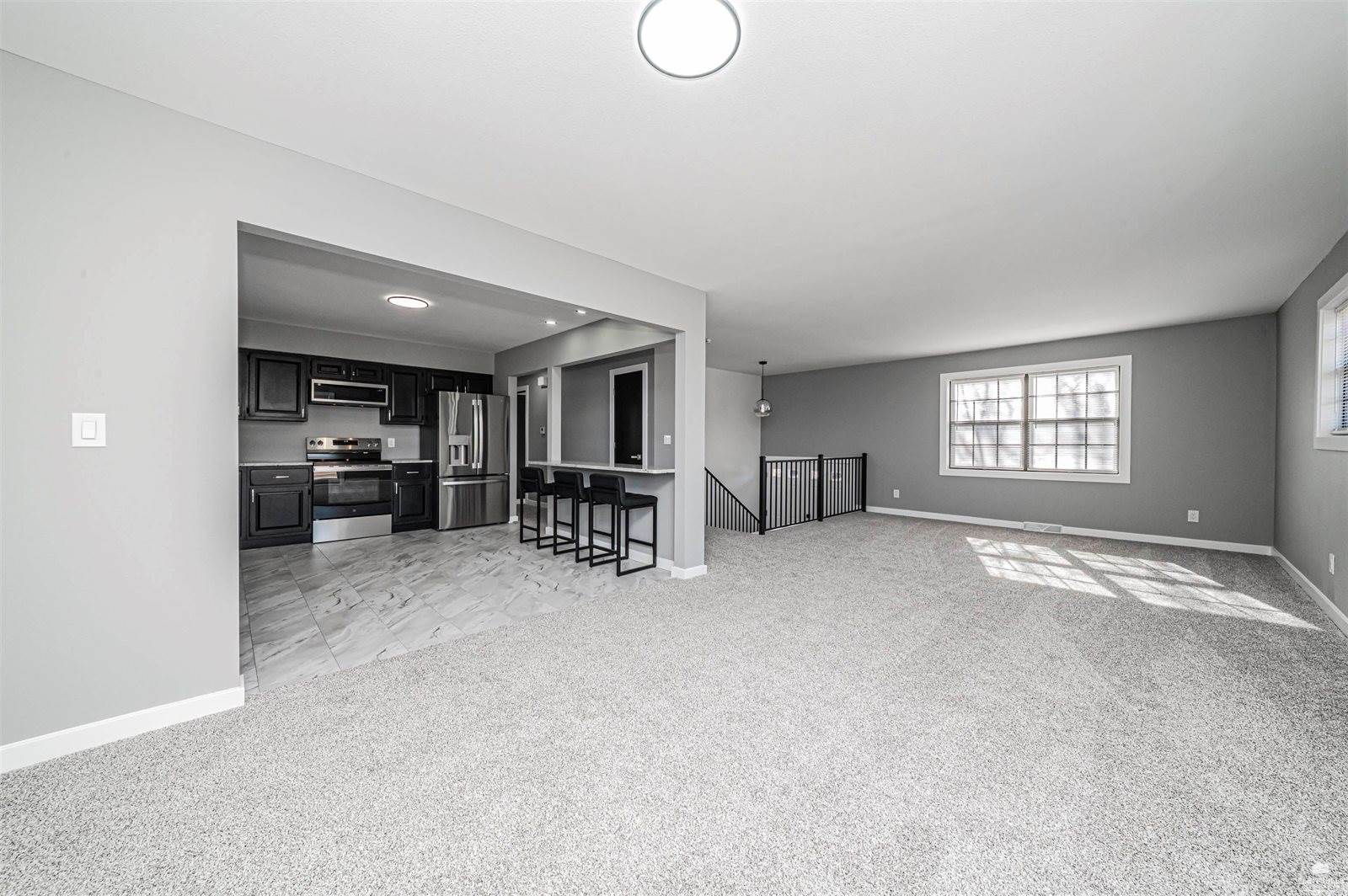 3214 Rolling Hills Drive, Milford, KS 66514