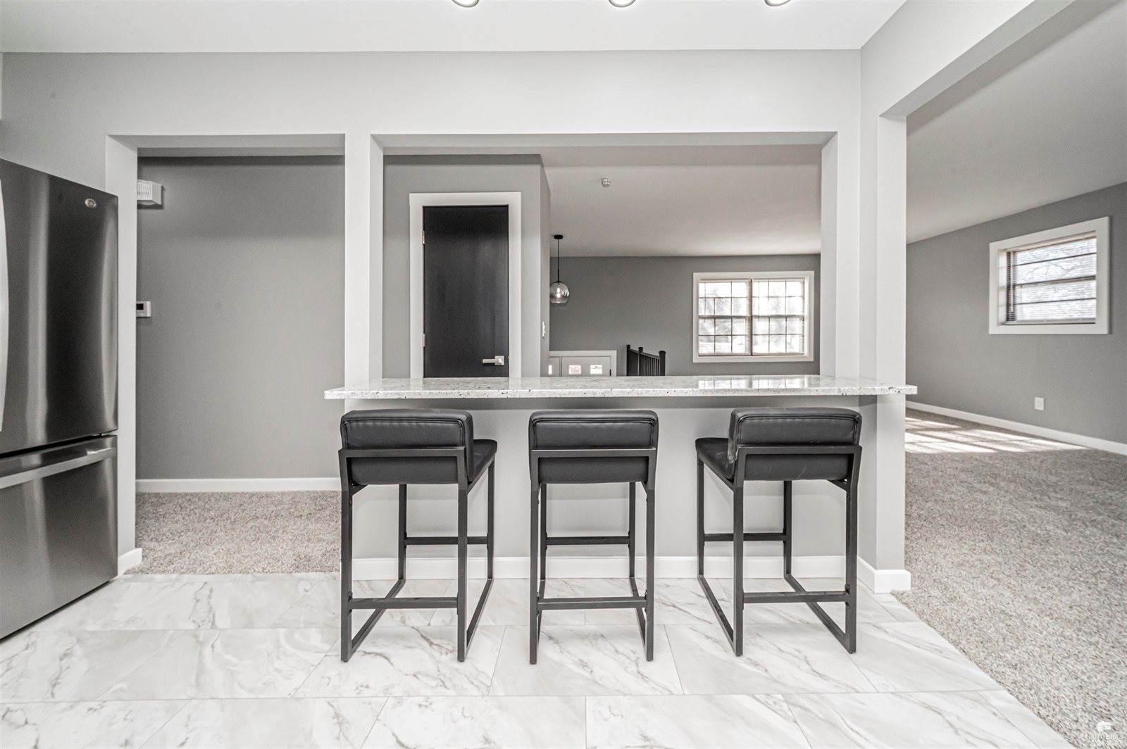 3214 Rolling Hills Drive, Milford, KS 66514