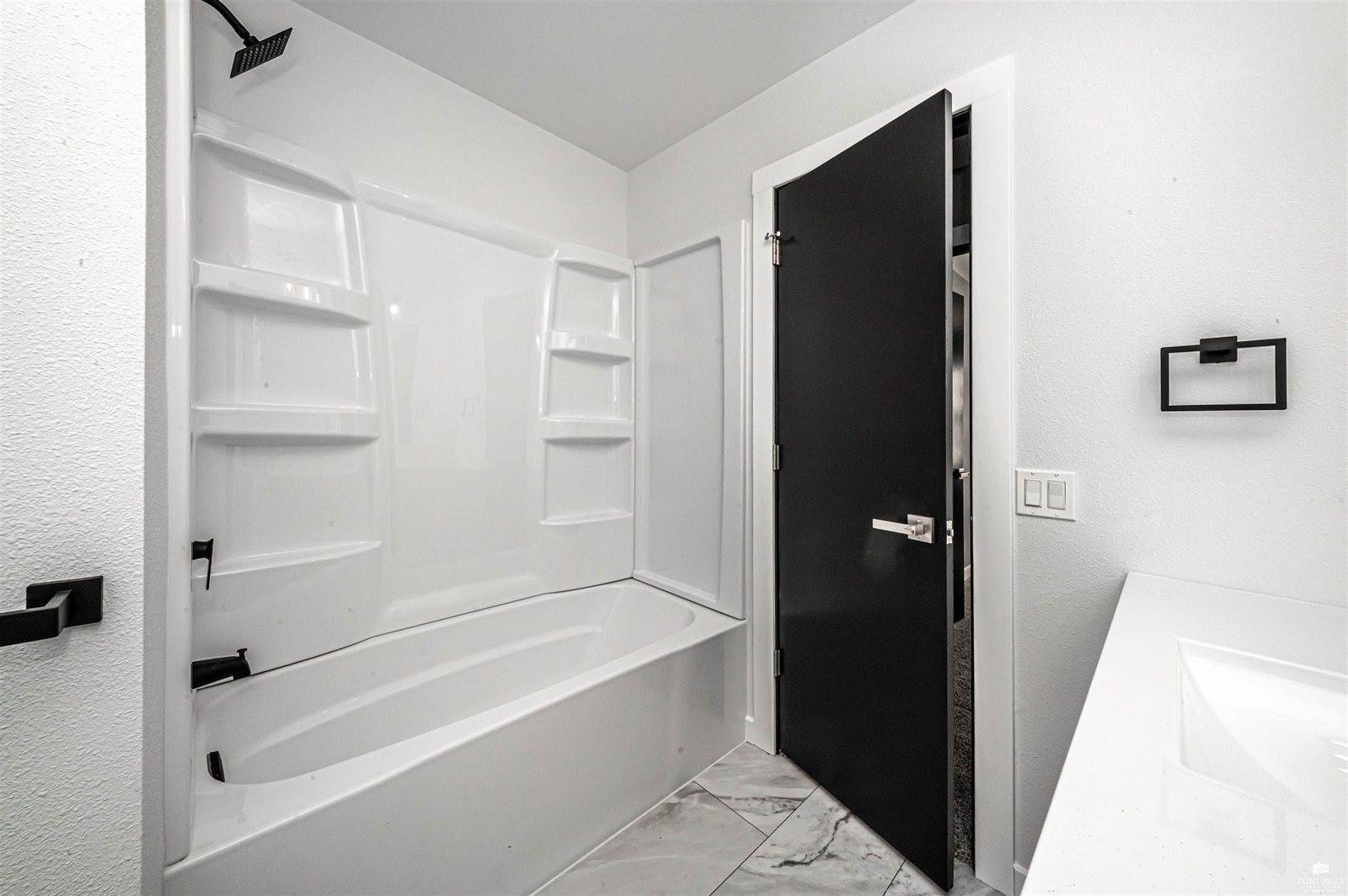 3214 Rolling Hills Drive, Milford, KS 66514