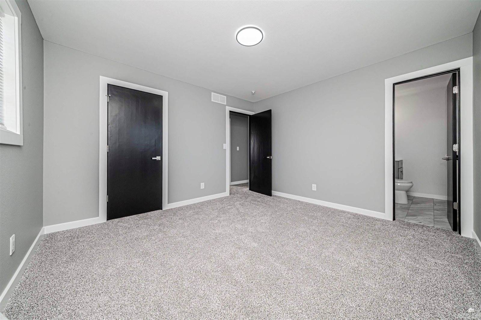 3214 Rolling Hills Drive, Milford, KS 66514