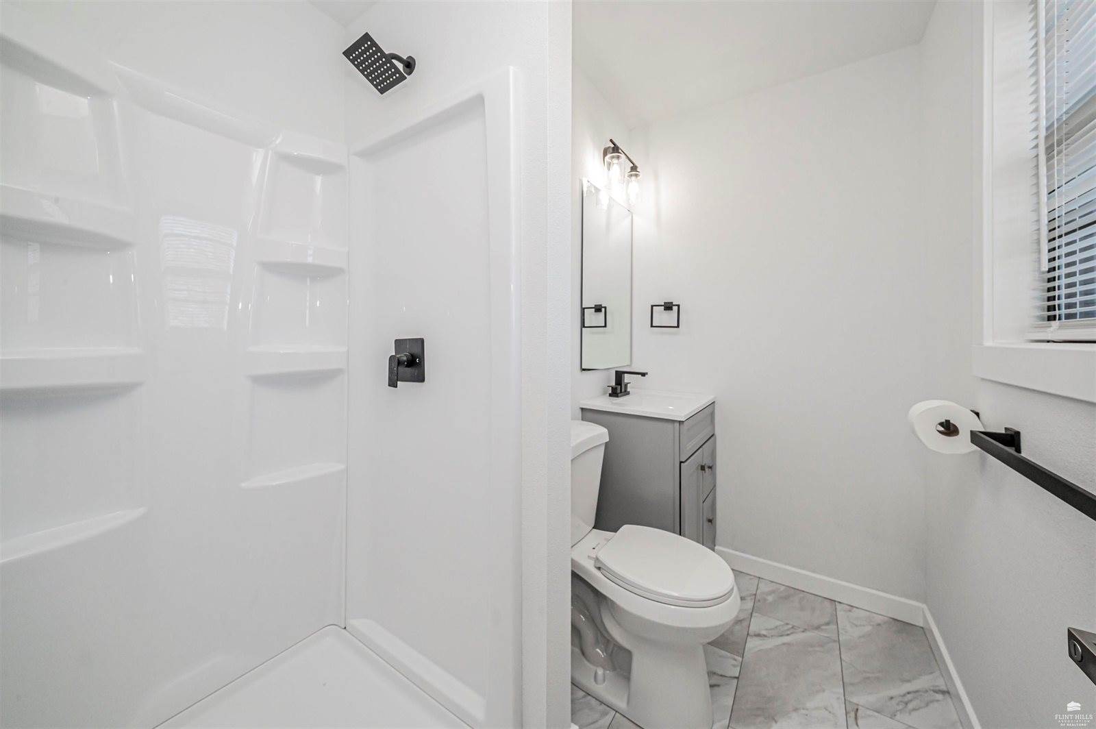 3214 Rolling Hills Drive, Milford, KS 66514