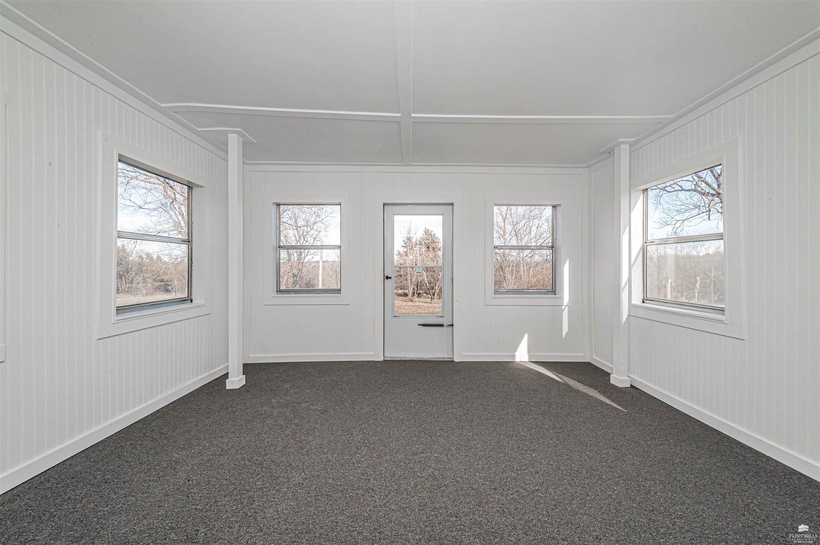 3214 Rolling Hills Drive, Milford, KS 66514