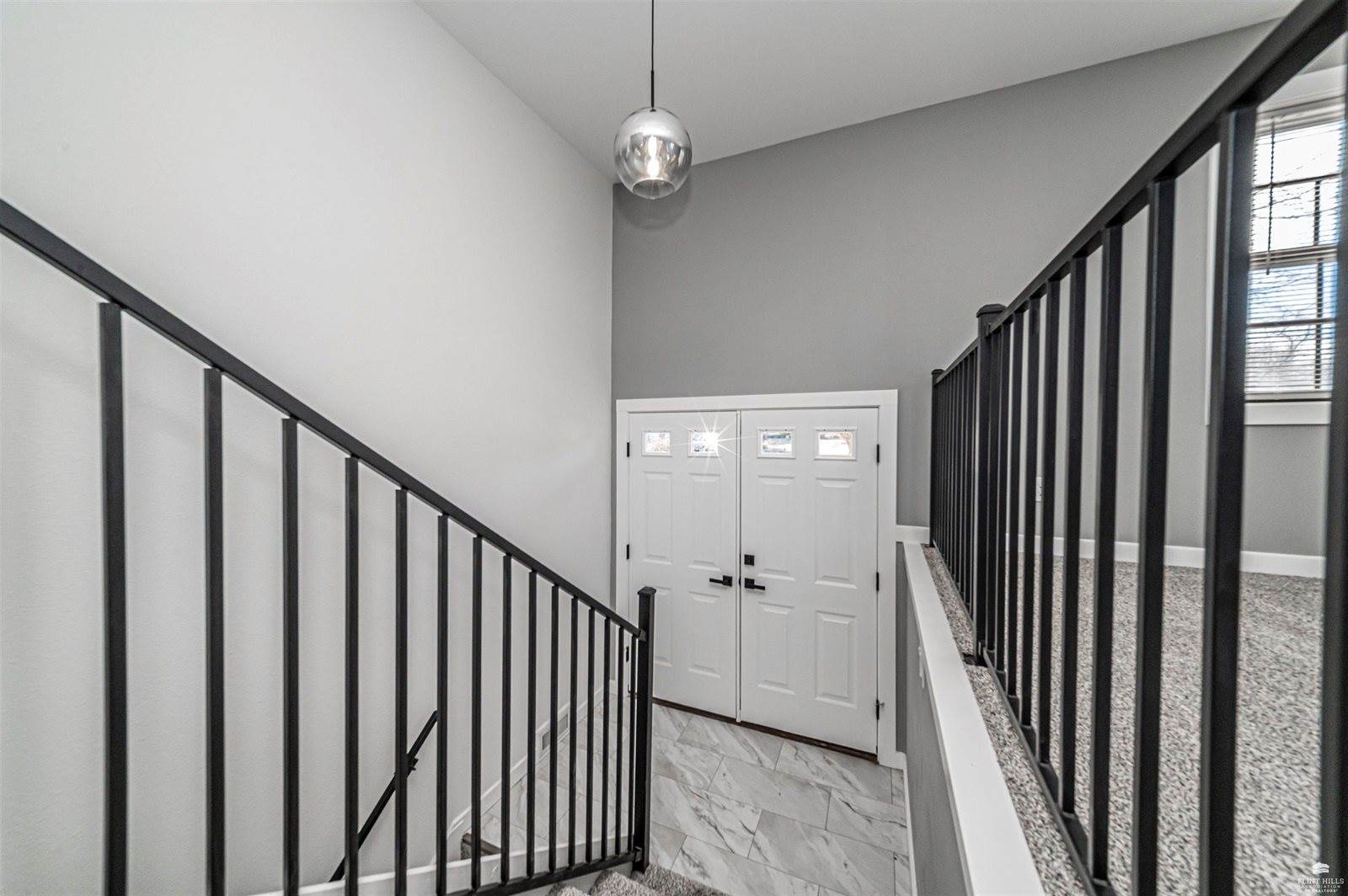 3214 Rolling Hills Drive, Milford, KS 66514