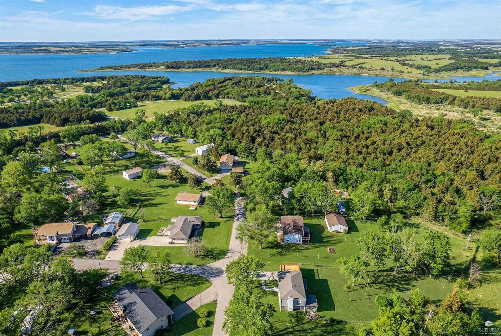 3214 Rolling Hills Drive, Milford, KS 66514