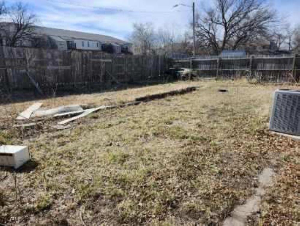 5013 Looman St, Wichita, KS 67220