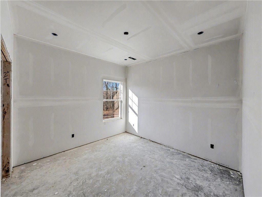 12 Aycock Lane, Bella Vista, AR 72715