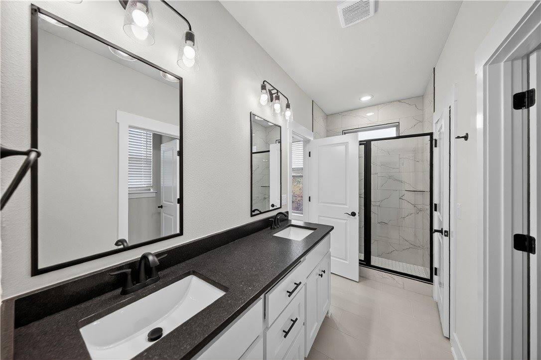 13 Angus Lane, Bella Vista, AR 72715