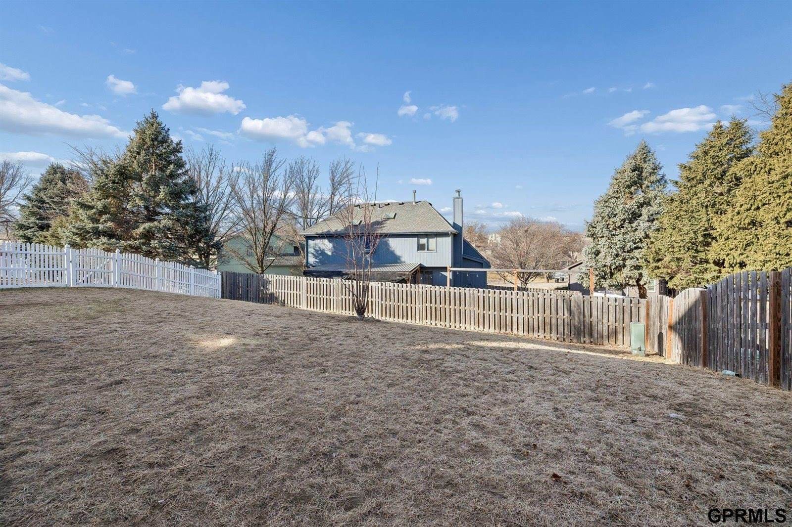 6514 North 104 Street, Omaha, NE 68122