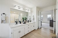 6514 North 104 Street, Omaha, NE 68122