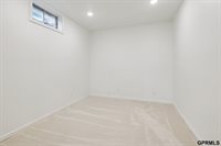 6514 North 104 Street, Omaha, NE 68122