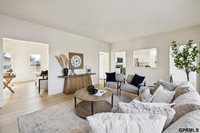 6514 North 104 Street, Omaha, NE 68122