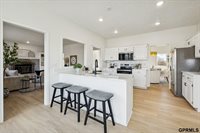 6514 North 104 Street, Omaha, NE 68122