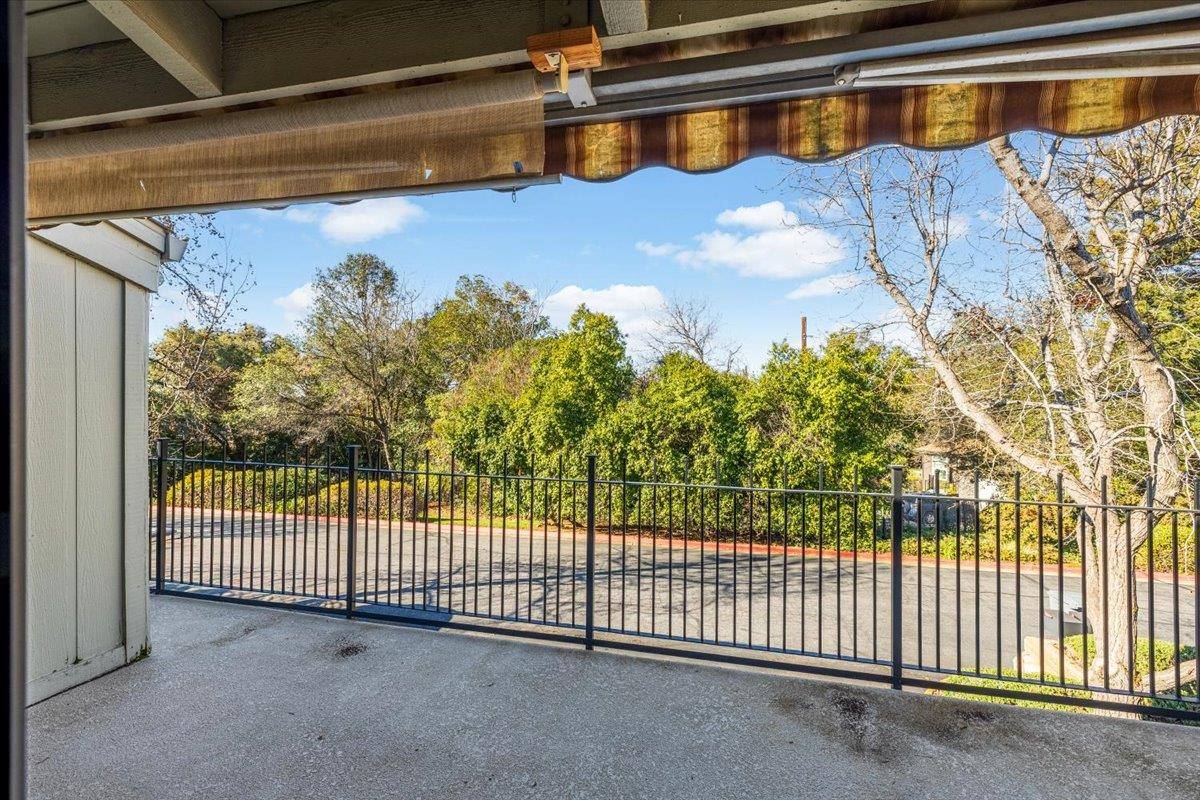 228 Foresthill Ave, Auburn, CA 95603