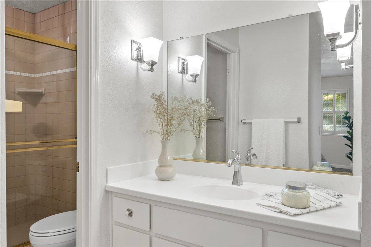 228 Foresthill Ave, Auburn, CA 95603